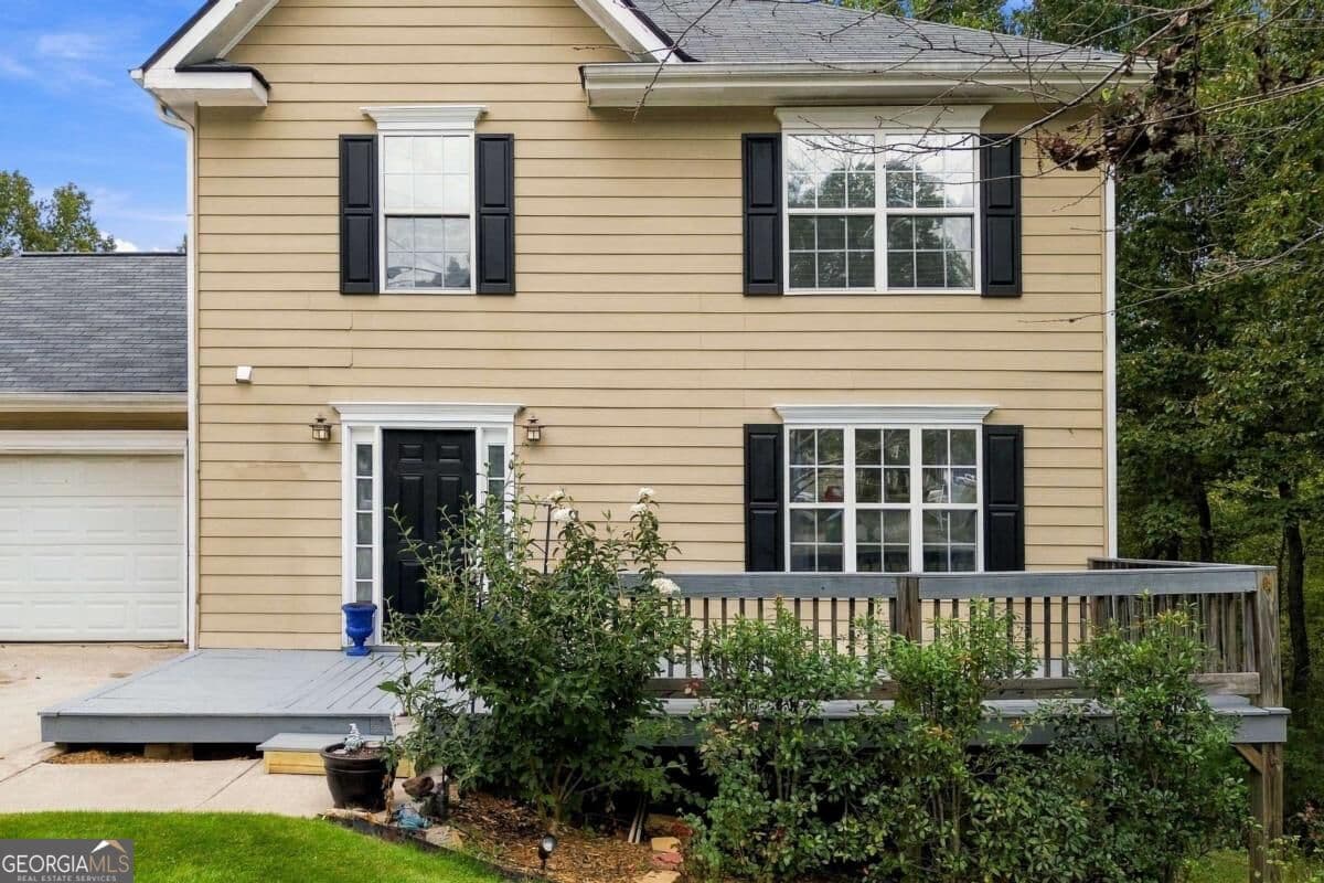 3 bedroom, 2.5 bathroom, 2,268 sq ft single family residence for sale at 196 W Scott Court, Fairmount, GA 30139 — photo 3