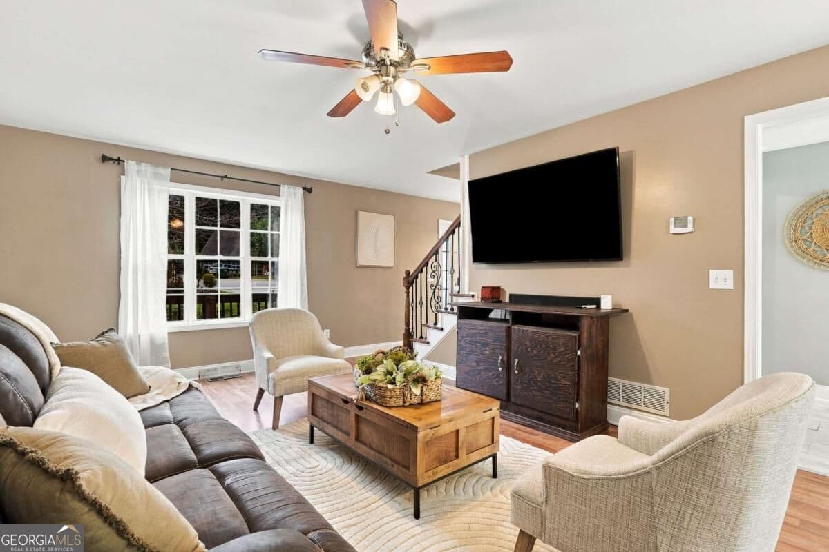 3 bedroom, 2.5 bathroom, 2,268 sq ft single family residence for sale at 196 W Scott Court, Fairmount, GA 30139 — photo 5
