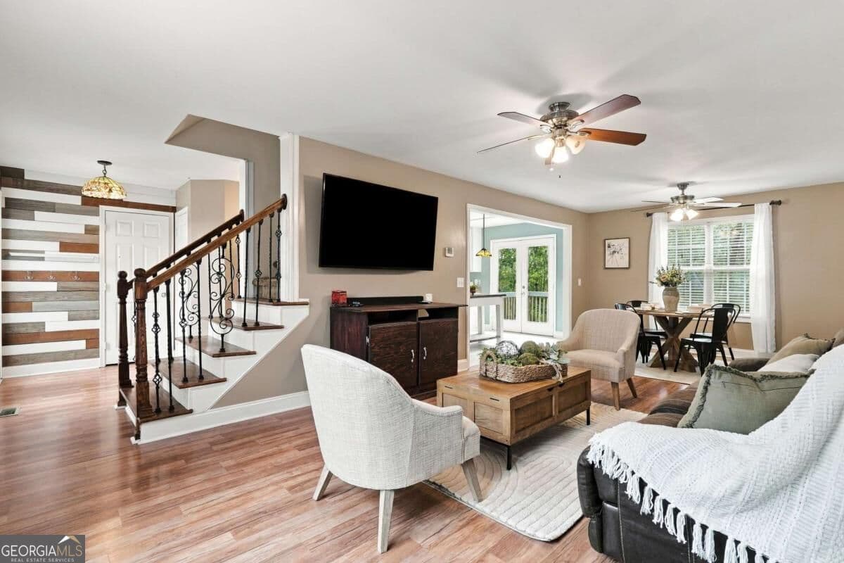 3 bedroom, 2.5 bathroom, 2,268 sq ft single family residence for sale at 196 W Scott Court, Fairmount, GA 30139 — photo 4