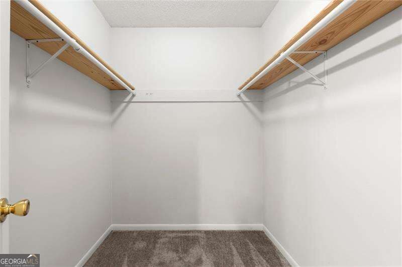2 bedroom, 2 bathroom, 1,162 sq ft condominium for sale at 573 Picketts Bend Court, Marietta, GA 30008 — photo 8