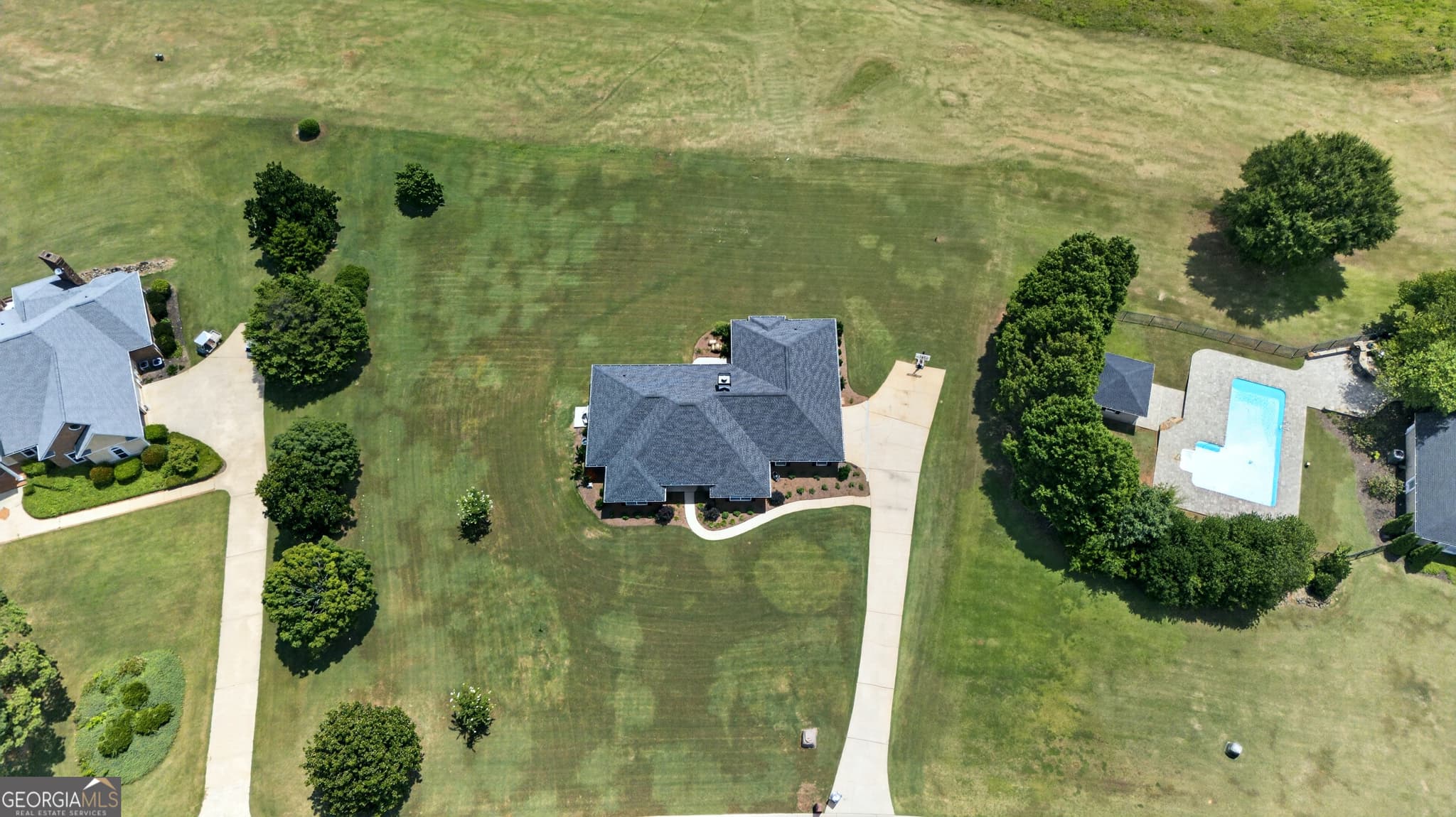 4 bedroom, 2 bathroom, 2,351 sq ft single family residence for sale at 113 Prestwick Drive, Lagrange, GA 30241 — photo 4