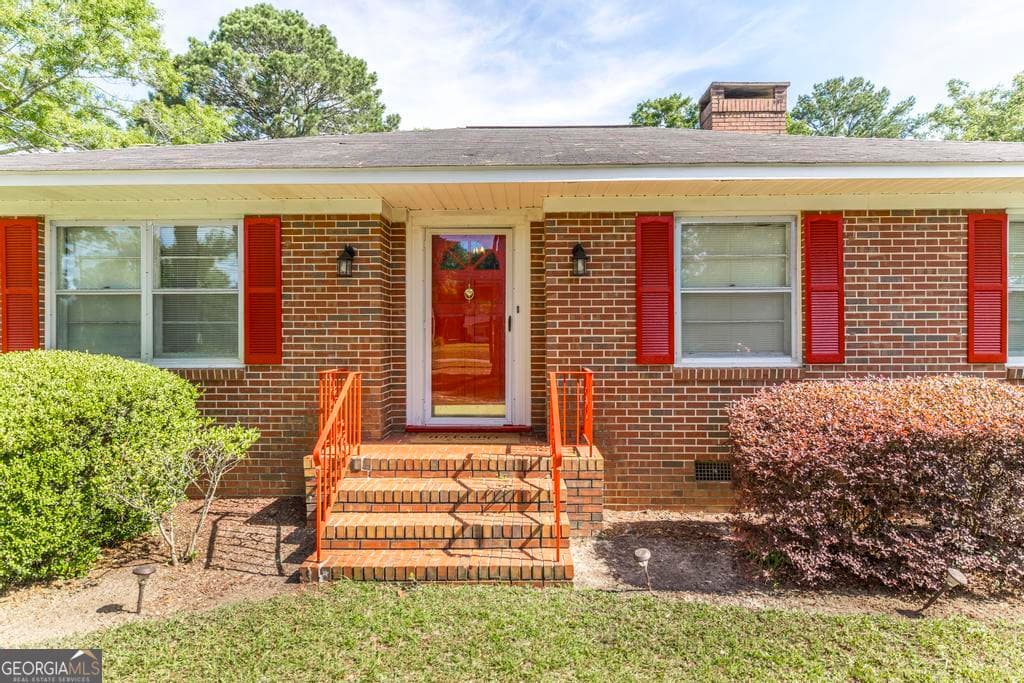 3 bedroom, 2 bathroom, 1,717 sq ft single family residence under contract at 304 Broad Street # 719, Hawkinsville, GA 31036 — photo 4