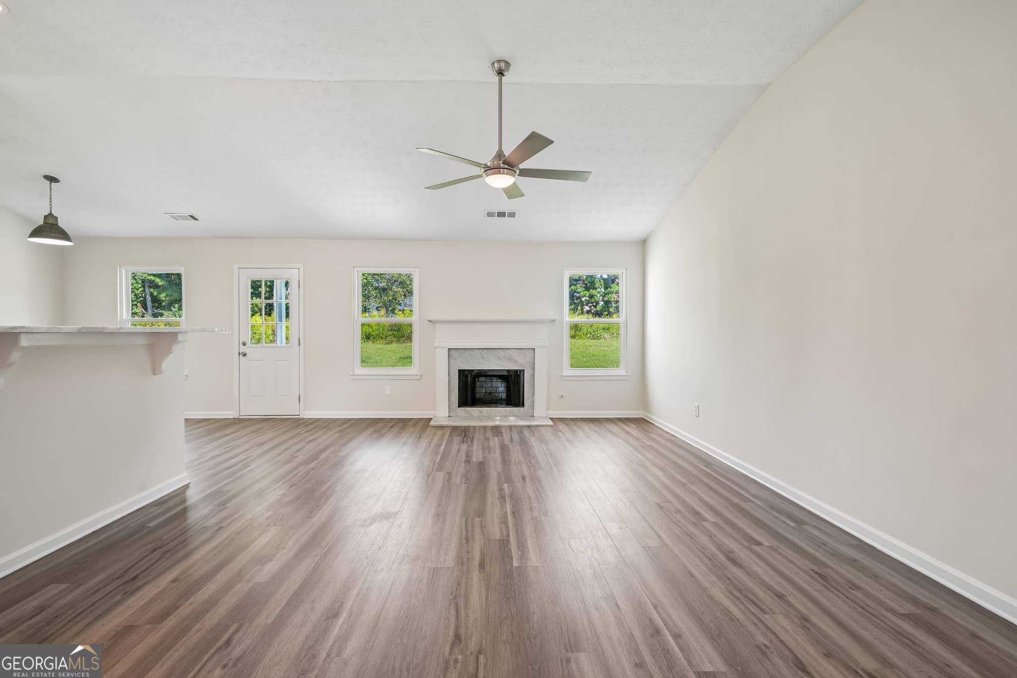 3 bedroom, 2.5 bathroom, 2,481 sq ft single family residence for sale at 3725 Bradford Walk Trail, Buford, GA 30519 — photo 3