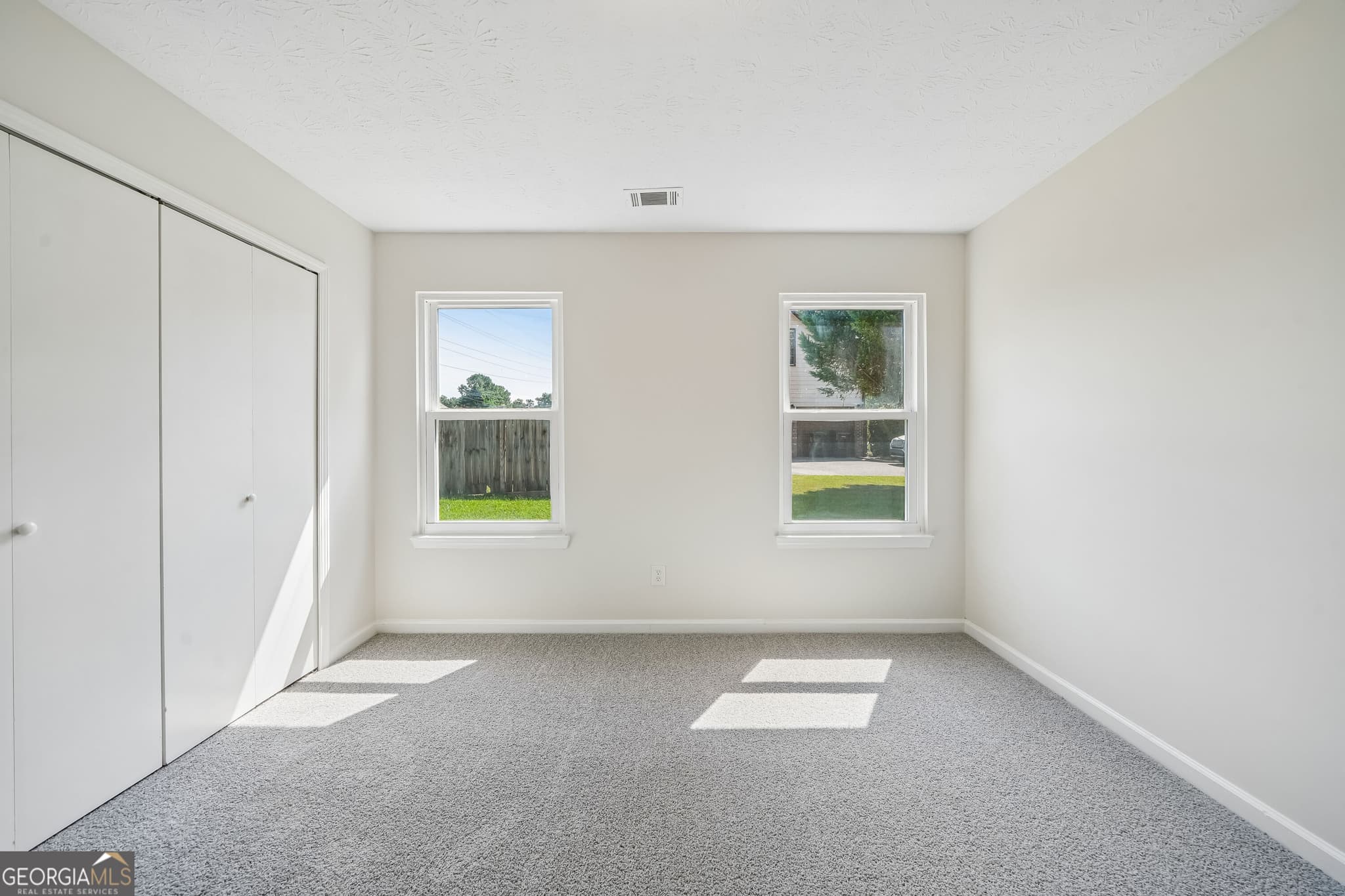 3 bedroom, 2.5 bathroom, 2,481 sq ft single family residence for sale at 3725 Bradford Walk Trail, Buford, GA 30519 — photo 4
