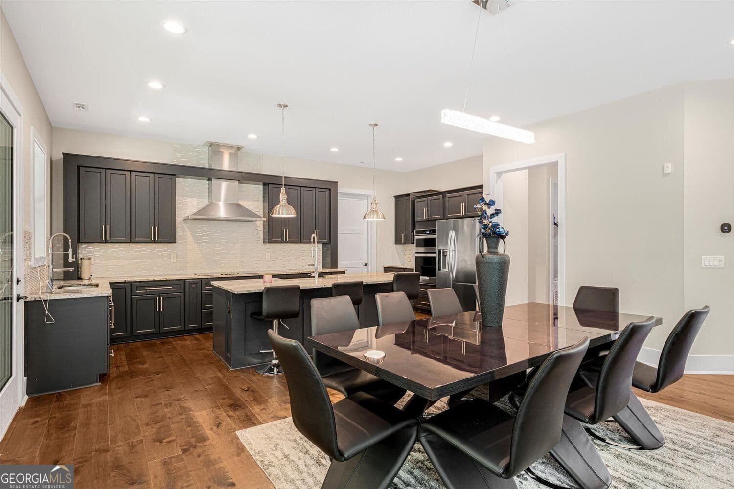 5 bedroom, 5 bathroom, 6,766 sq ft single family residence for sale at 115 Browning Court, Fayetteville, GA 30214 — photo 5