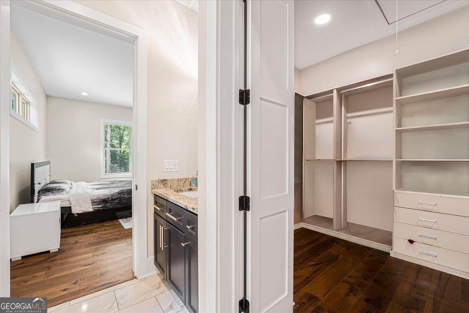 5 bedroom, 5 bathroom, 6,766 sq ft single family residence for sale at 115 Browning Court, Fayetteville, GA 30214 — photo 10