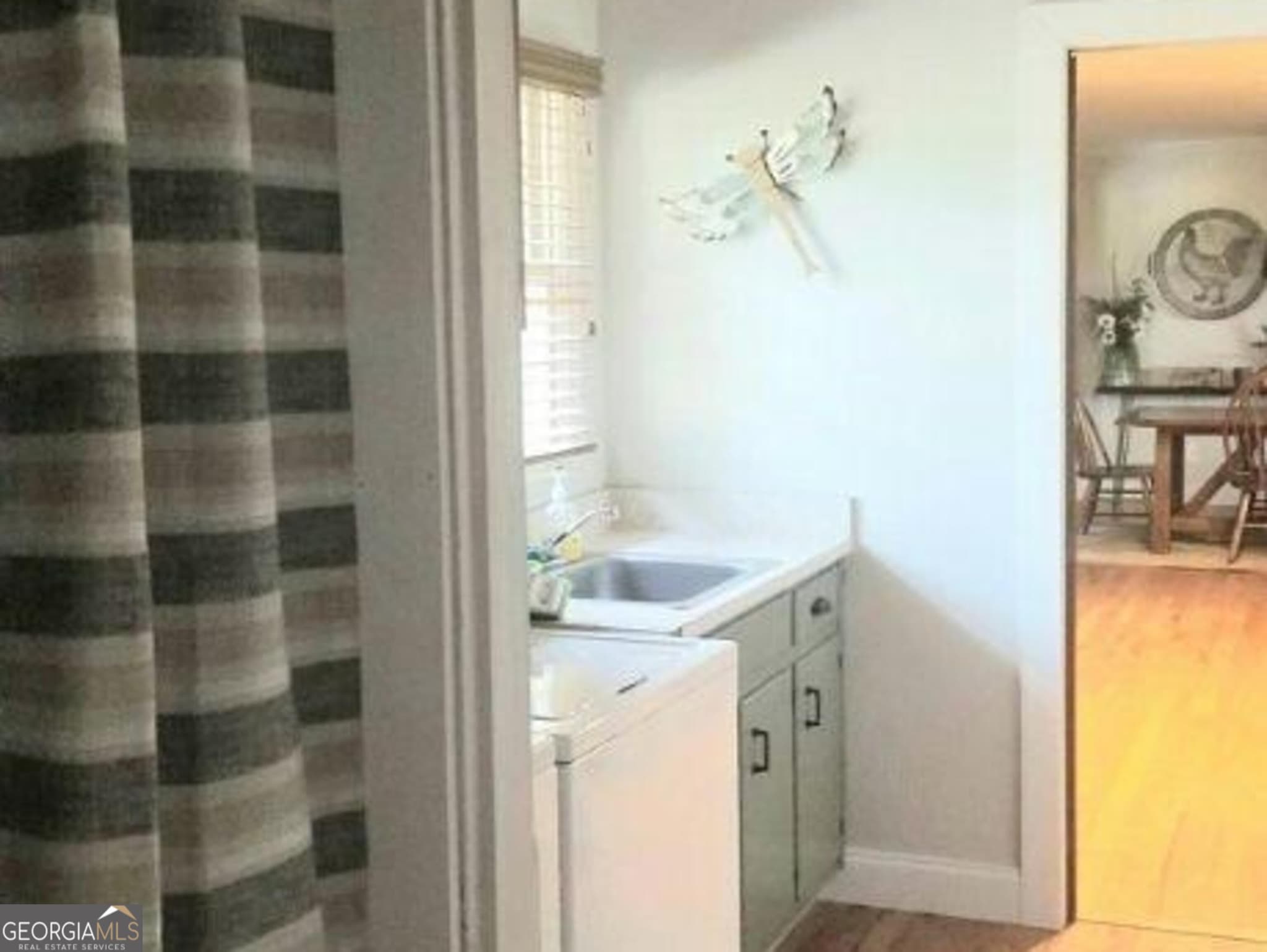 2 bedroom, 2 bathroom, 2,100 sq ft single family residence for rent at 24 Ray McClain Lane, Tiger, GA 30576 for $2,000 a month — photo 6