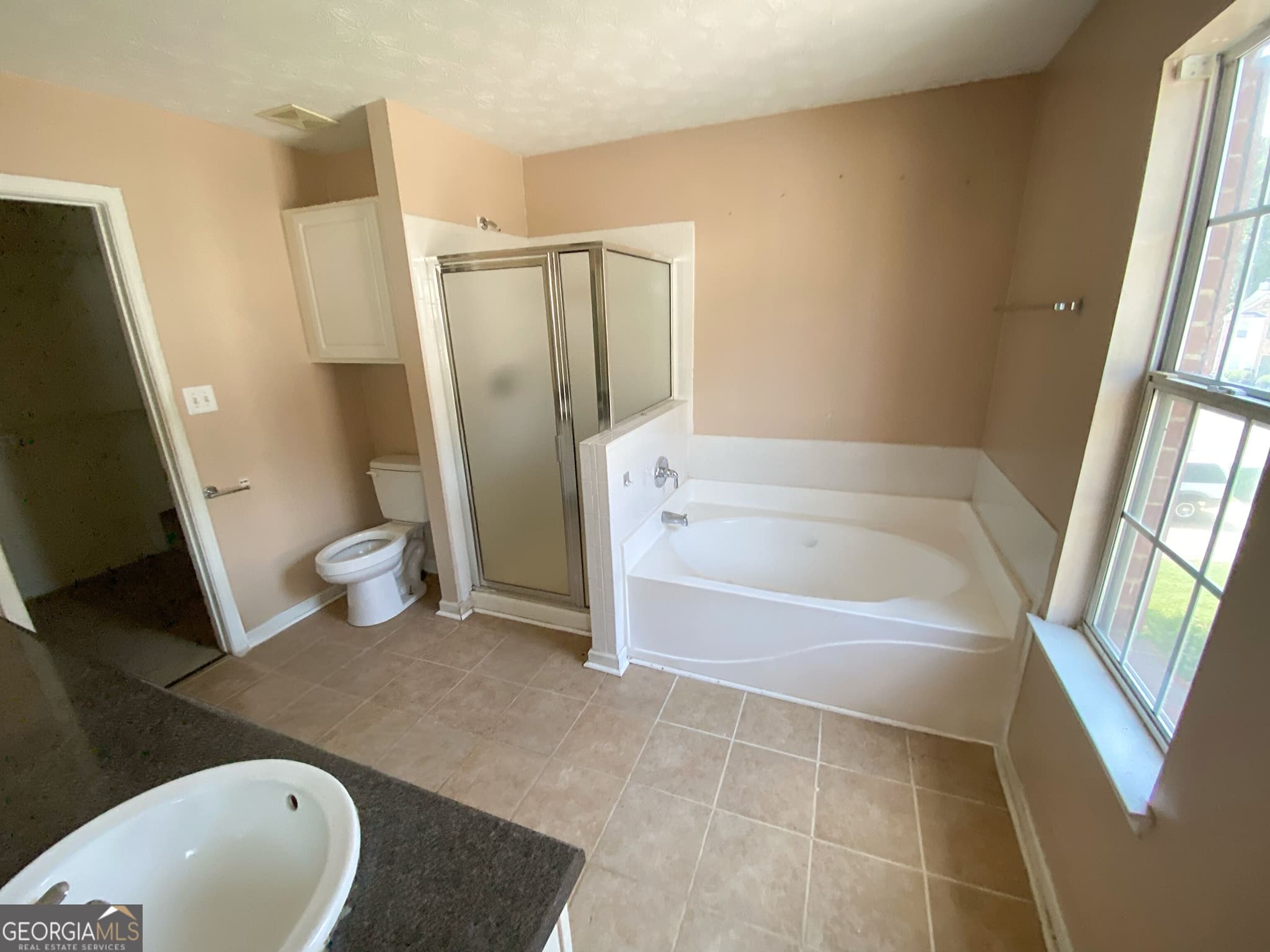 2 bedroom, 2 bathroom, 1,676 sq ft single family residence for sale at 6514 Charter Way, Lithonia, GA 30058 — photo 9