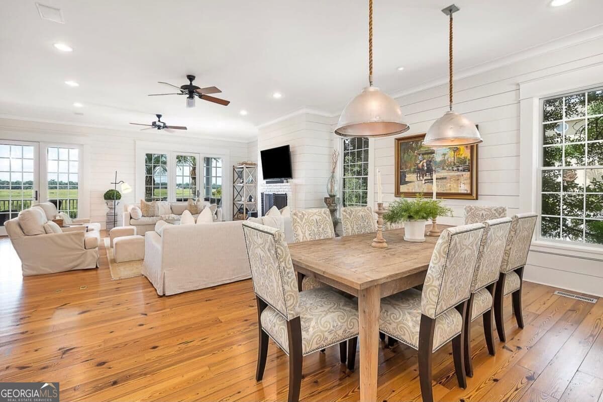 5 bedroom, 5.5 bathroom, 5,145 sq ft single family residence for sale at 2212 Ocean Road, St. Simons, GA 31522 — photo 6