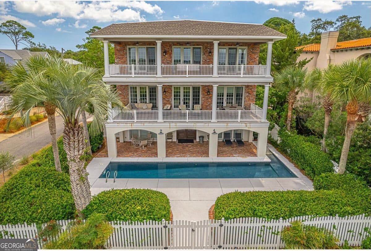 5 bedroom, 5.5 bathroom, 5,145 sq ft single family residence for sale at 2212 Ocean Road, St. Simons, GA 31522