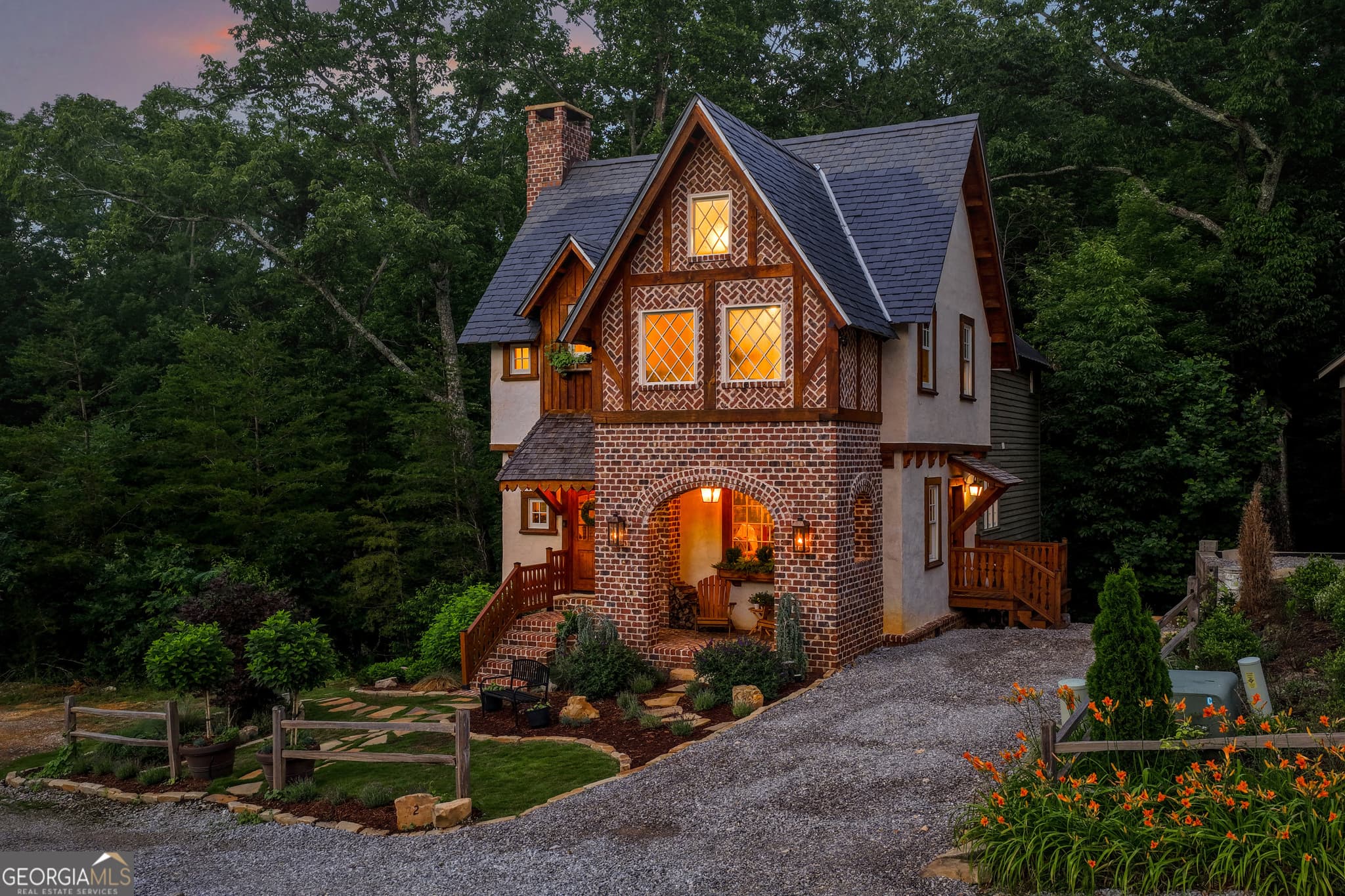 4 bedroom, 4 bathroom, 3,346 sq ft single family residence for sale at 32 Lantern Cove Road, Chickamauga, GA 30707 — photo 2