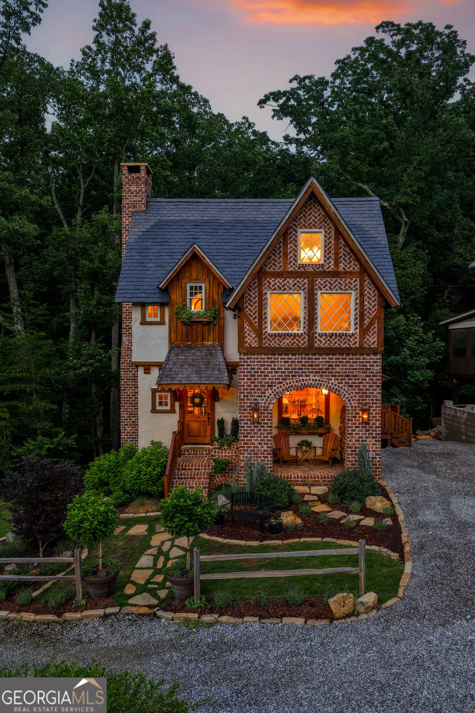 4 bedroom, 4 bathroom, 3,346 sq ft single family residence for sale at 32 Lantern Cove Road, Chickamauga, GA 30707 — photo 1 of 108