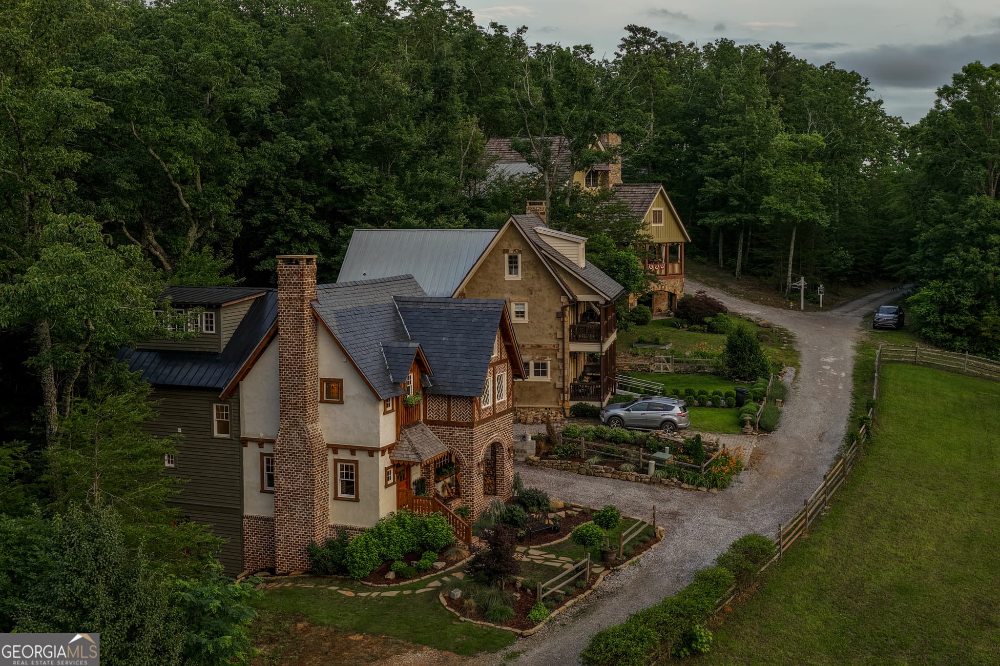 4 bedroom, 4 bathroom, 3,346 sq ft single family residence for sale at 32 Lantern Cove Road, Chickamauga, GA 30707 — photo 5