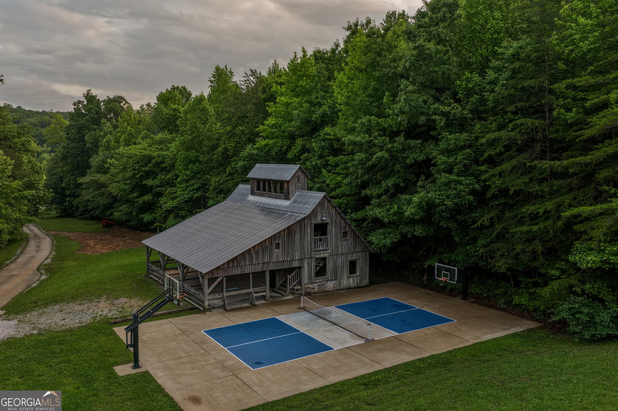 4 bedroom, 4 bathroom, 3,346 sq ft single family residence for sale at 32 Lantern Cove Road, Chickamauga, GA 30707 — photo 4