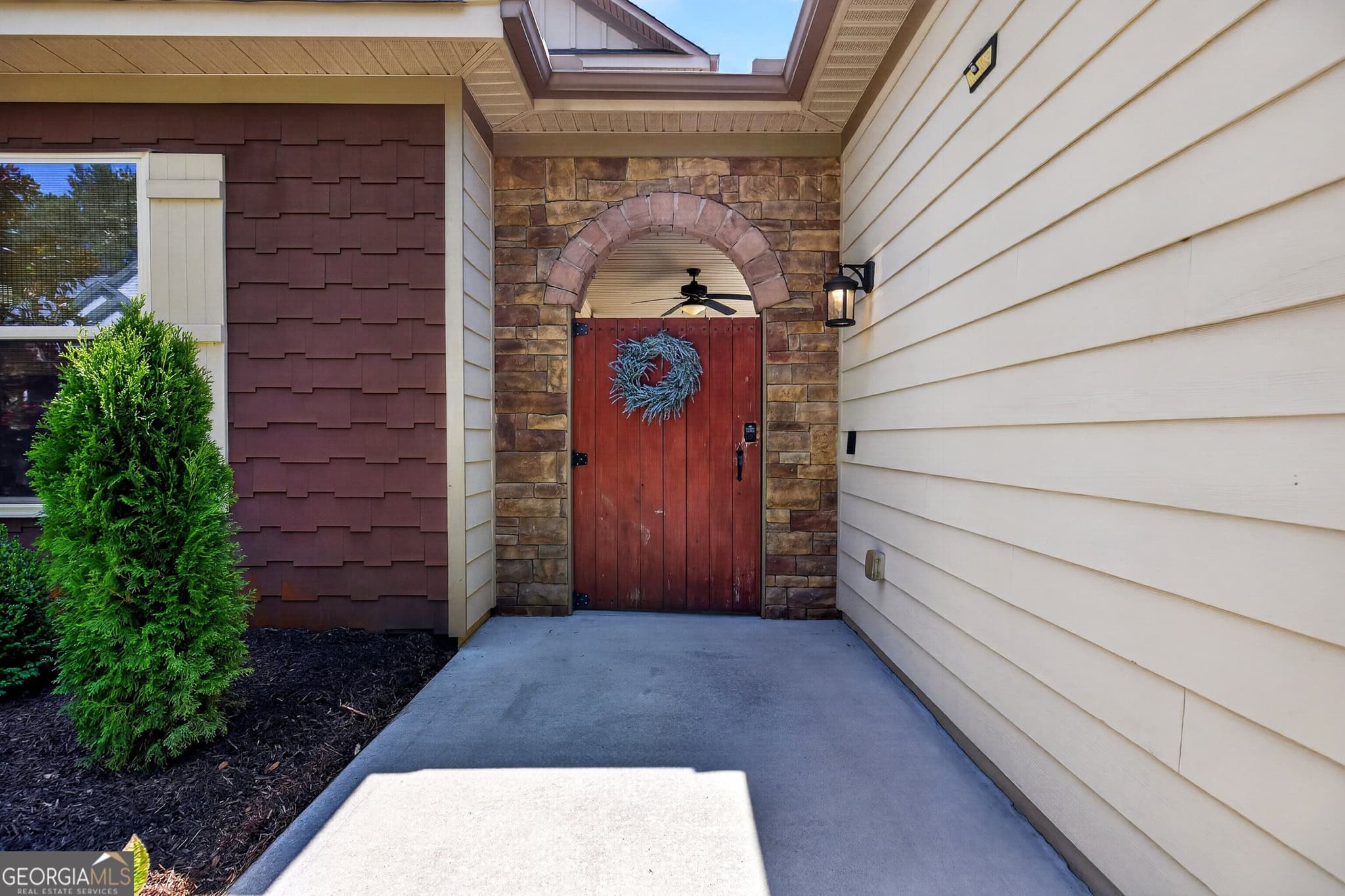 5 bedroom, 4 bathroom, 3,010 sq ft single family residence for sale at 711 Gittings Avenue, Peachtree City, GA 30269 — photo 3