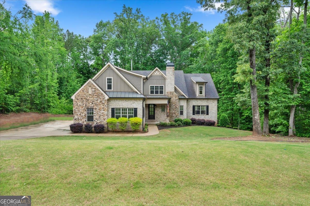 4 bedroom, 3.5 bathroom, 3,160 sq ft single family residence for sale at 103 Heights Avenue, Forsyth, GA 31029 — photo 1 of 101