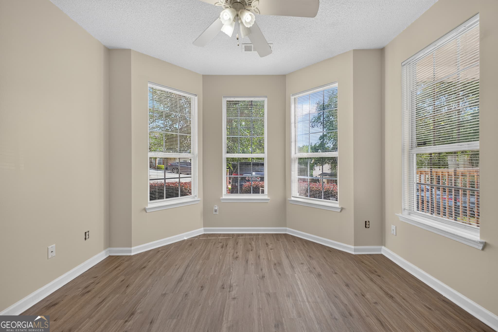 3 bedroom, 2.5 bathroom townhouse for rent at 1471 Riverrock Trail, Riverdale, GA 30296 for $1,800 a month — photo 10