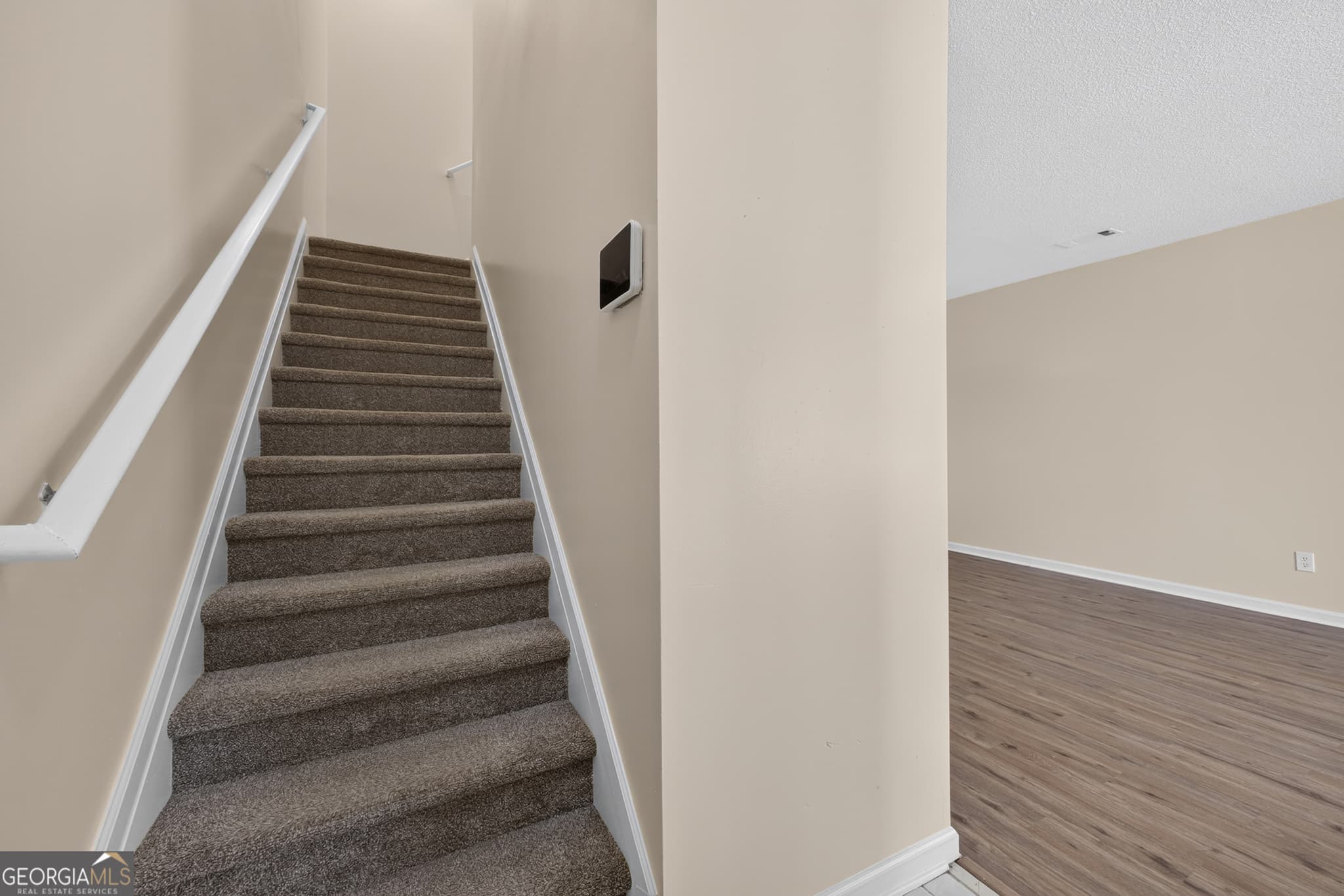 3 bedroom, 2.5 bathroom townhouse for rent at 1471 Riverrock Trail, Riverdale, GA 30296 for $1,800 a month — photo 4