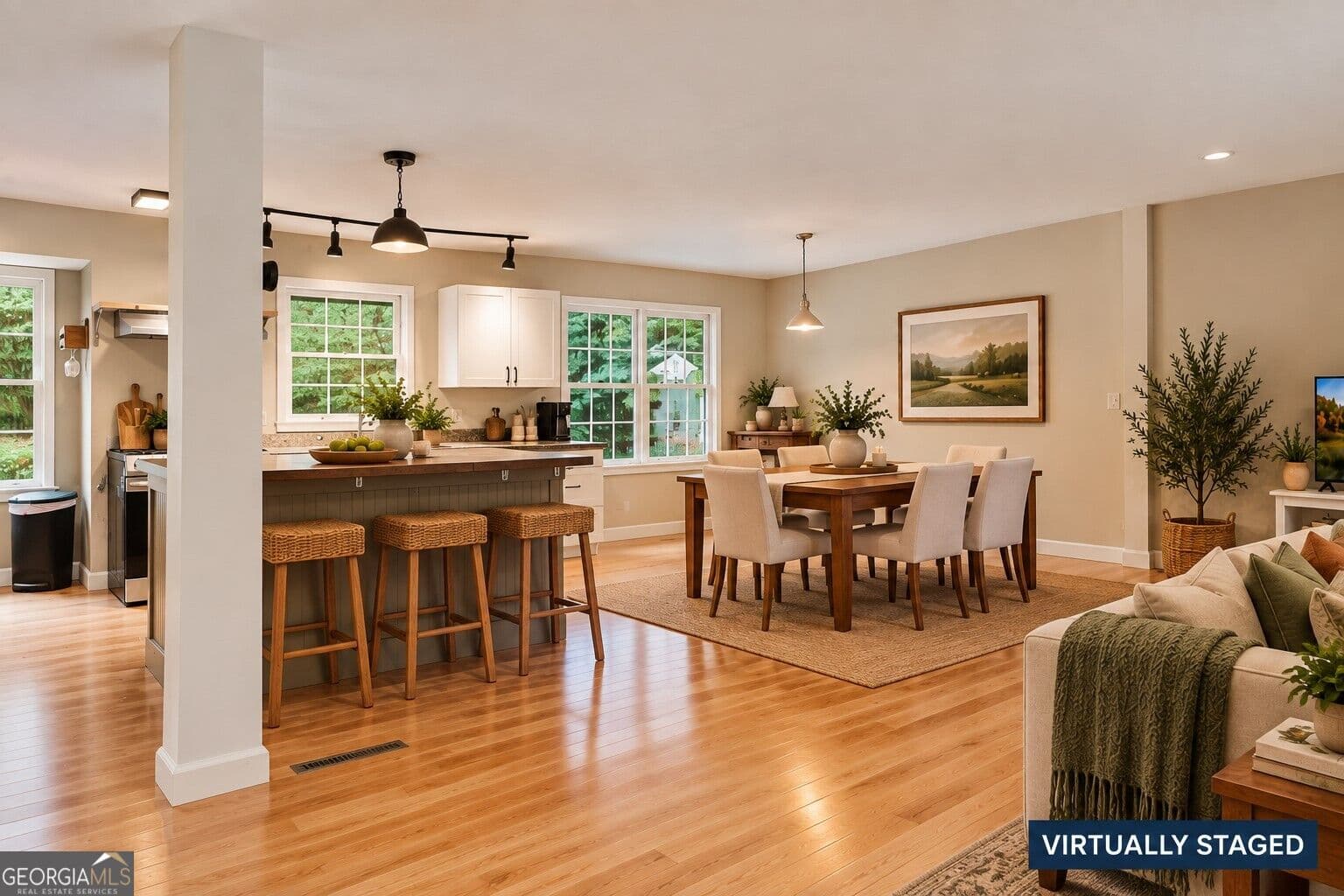 4 bedroom, 2.5 bathroom, 3,988 sq ft single family residence for sale at 792 Mountainbrooke Circle, Stone Mountain, GA 30087 — photo 4