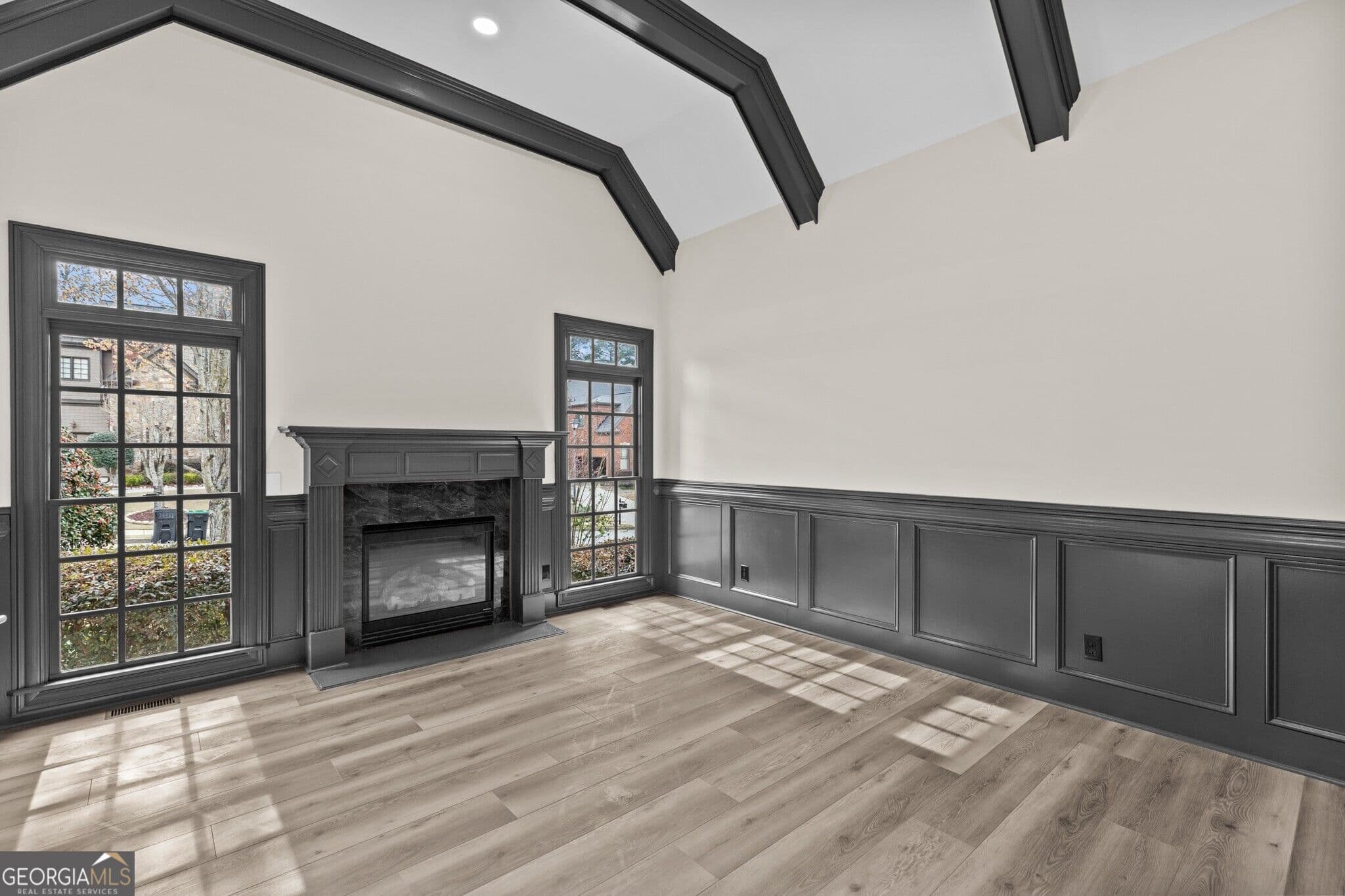 6 bedroom, 5.5 bathroom, 7,604 sq ft single family residence for sale at 2302 Walkers Glen Lane, Buford, GA 30519 — photo 6