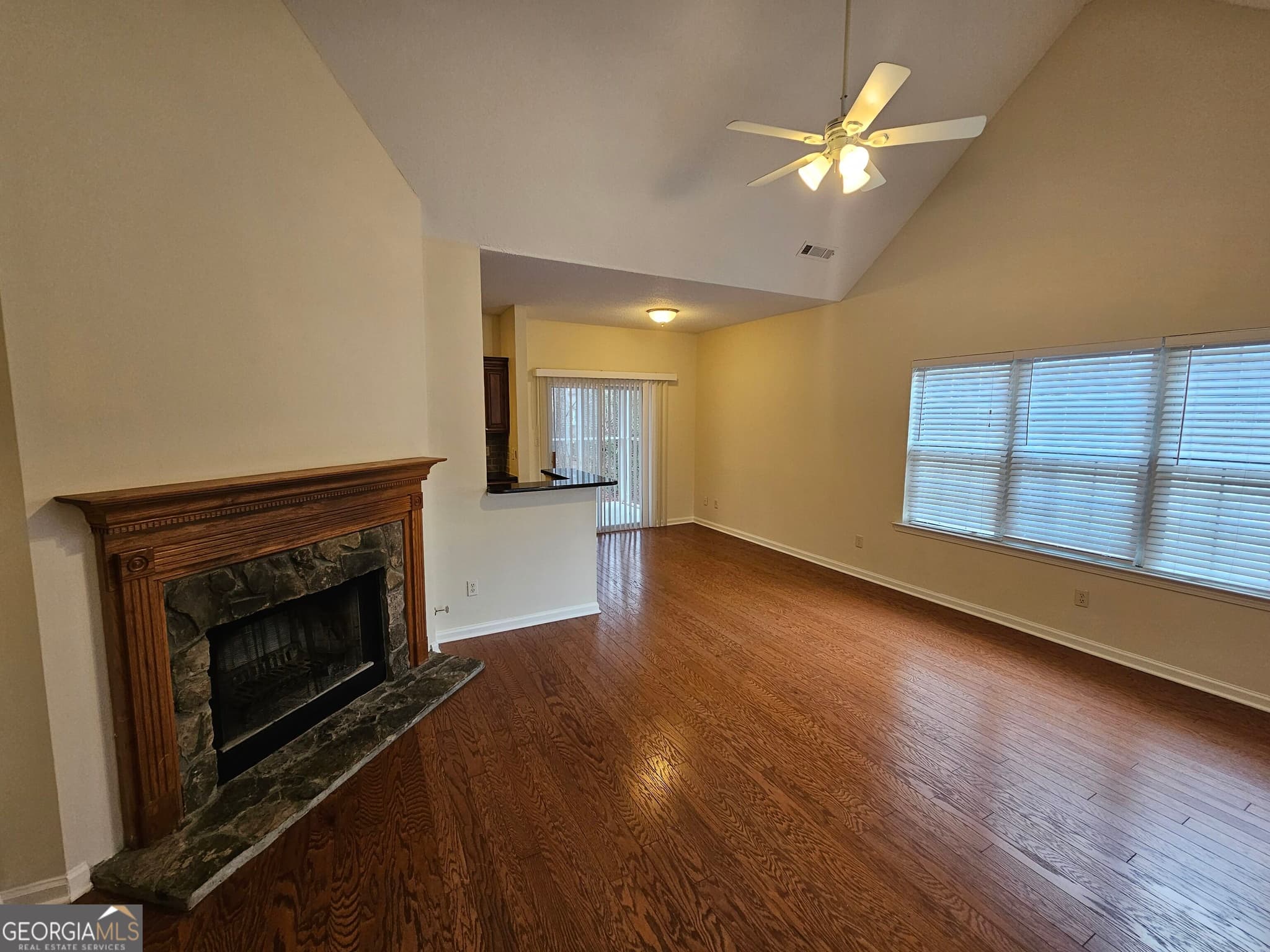 3 bedroom, 2 bathroom, 1,270 sq ft single family residence for rent at 551 N Fairfield Drive, Peachtree City, GA 30269 for $2,100 a month — photo 5