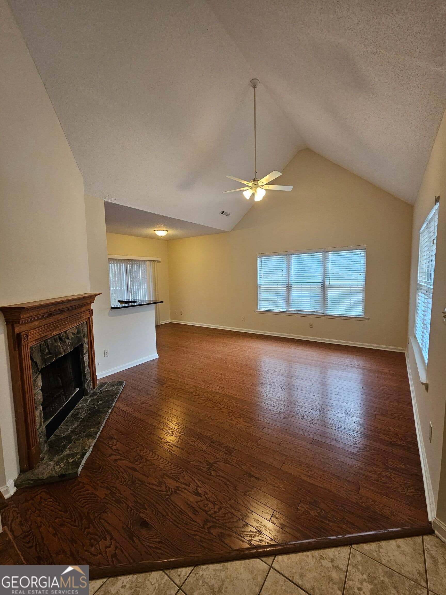 3 bedroom, 2 bathroom, 1,270 sq ft single family residence for rent at 551 N Fairfield Drive, Peachtree City, GA 30269 for $2,100 a month — photo 4