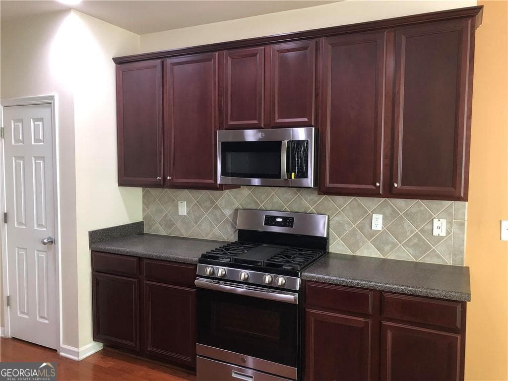 3 bedroom, 2.5 bathroom, 1,776 sq ft townhouse for rent at 33 Jekyll Drive UNIT #8, Marietta, GA 30066 for $2,250 a month — photo 5