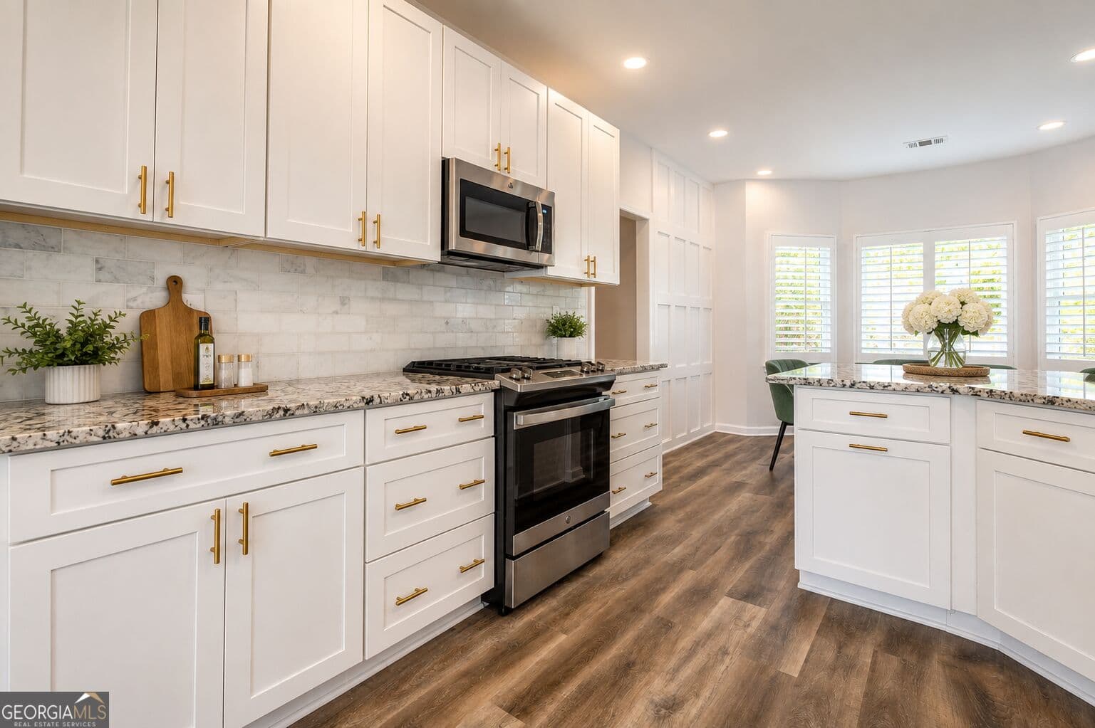 5 bedroom, 3 bathroom, 3,218 sq ft single family residence for sale at 2230 Worthington Drive, Powder Springs, GA 30127 — photo 6