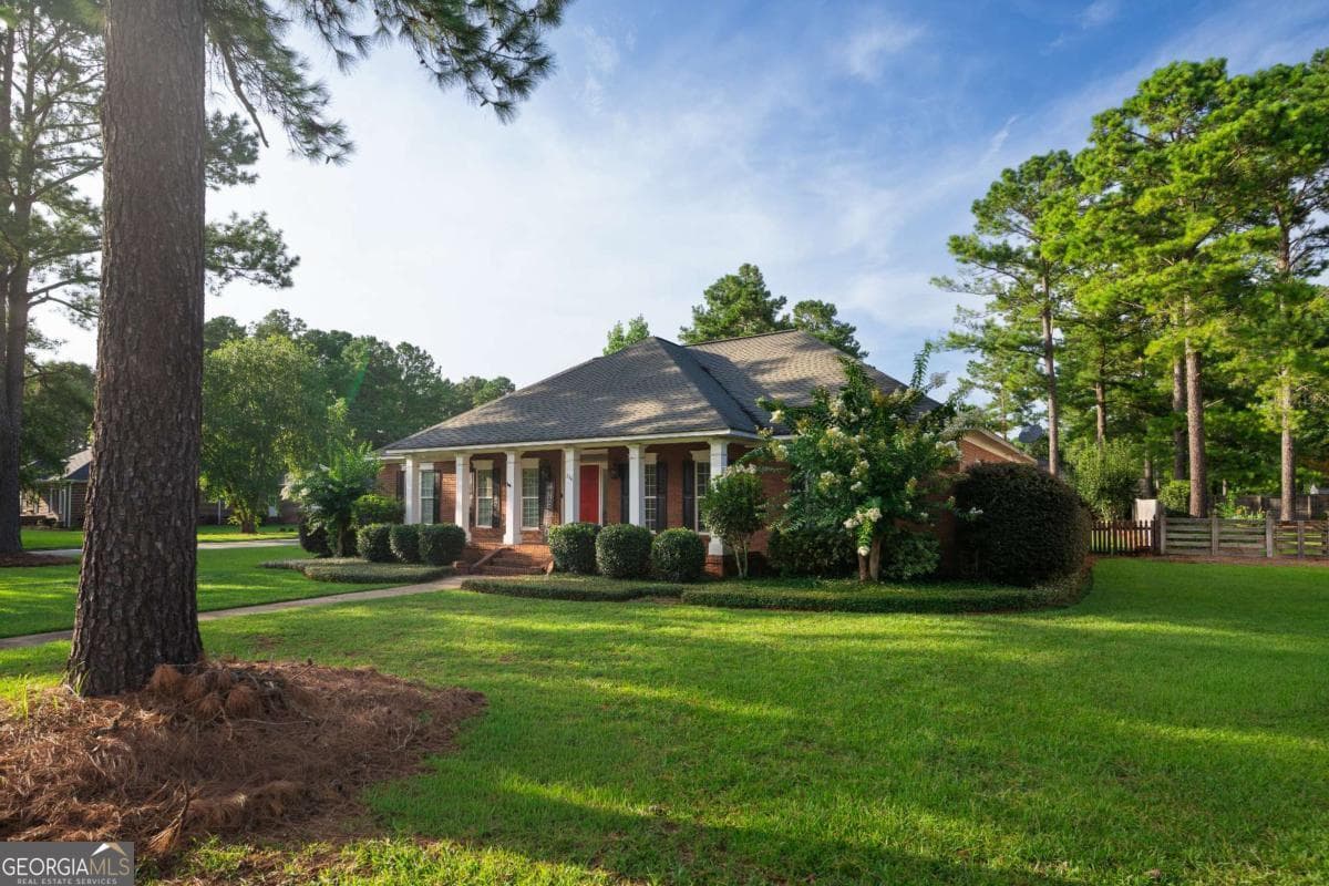 3 bedroom, 2.5 bathroom, 2,766 sq ft single family residence for sale at 116 Hearthstone Drive, Leesburg, GA 31763 — photo 3