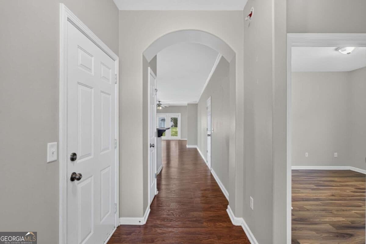 3 bedroom, 2 bathroom, 1,343 sq ft single family residence for sale at 198 Chapel Lake, Savannah, GA 31419 — photo 7