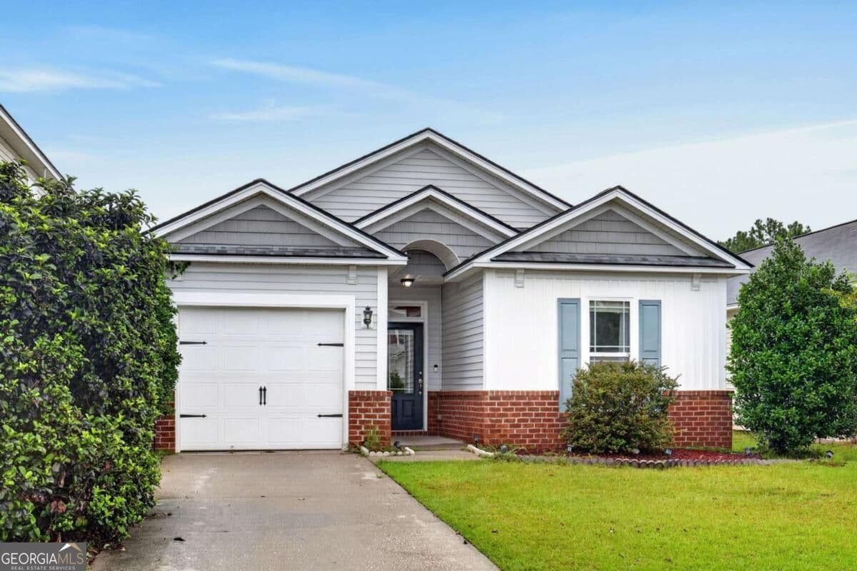 3 bedroom, 2 bathroom, 1,343 sq ft single family residence for sale at 198 Chapel Lake, Savannah, GA 31419 — photo 4
