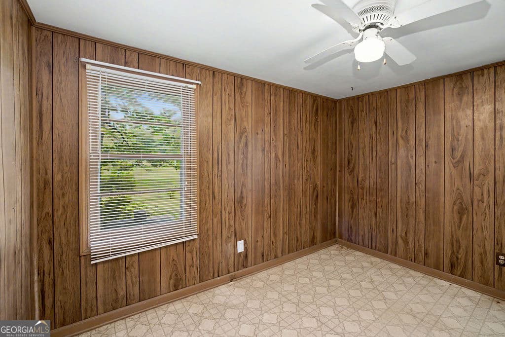 4 bedroom, 2 bathroom, 1,280 sq ft single family residence for sale at 1665 Kansas Jake Road, Waco, GA 30182 — photo 10