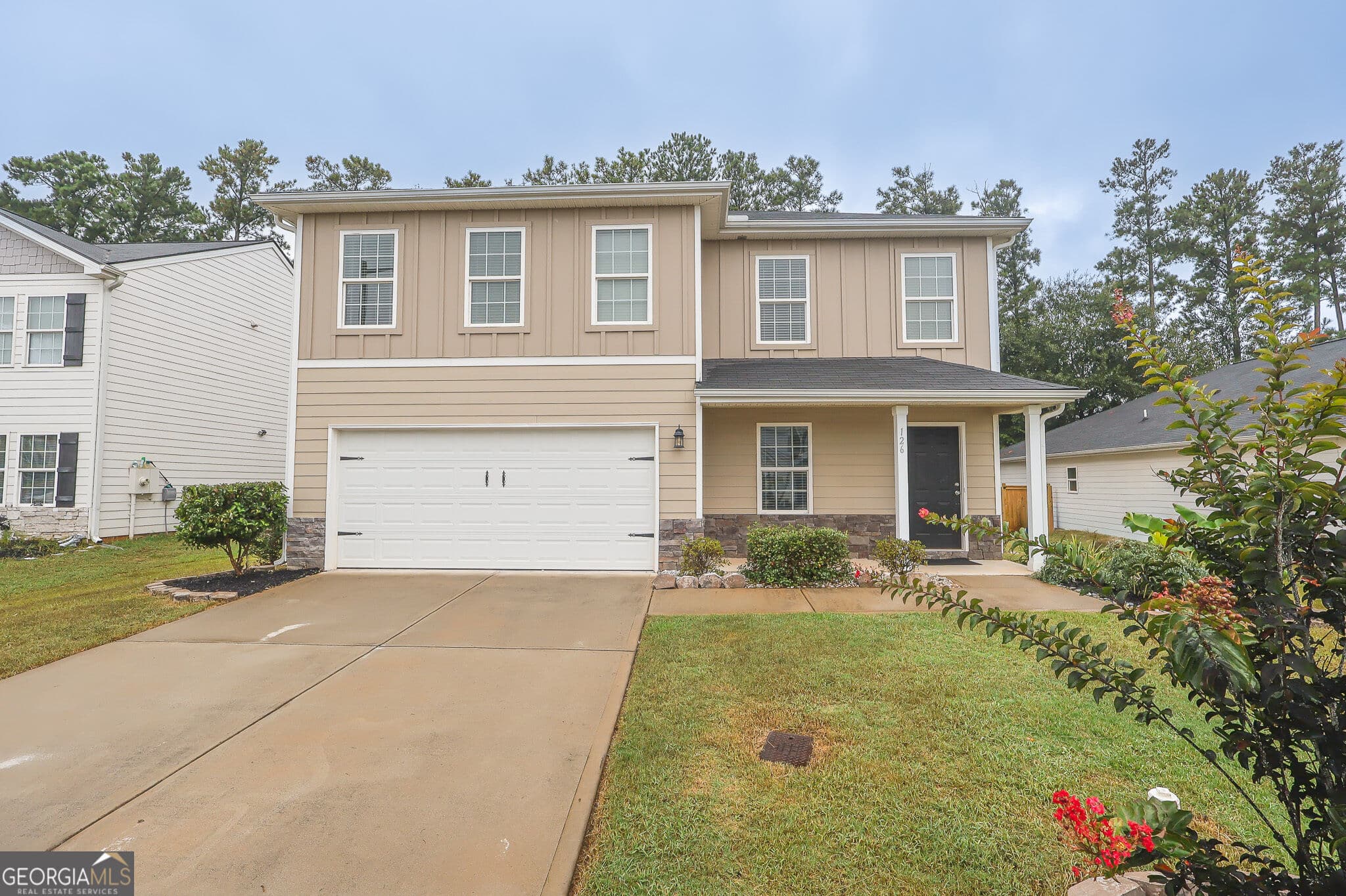 4 bedroom, 2.5 bathroom, 2,376 sq ft single family residence for sale at 126 Martin Mill Trail, Warner Robins, GA 31093