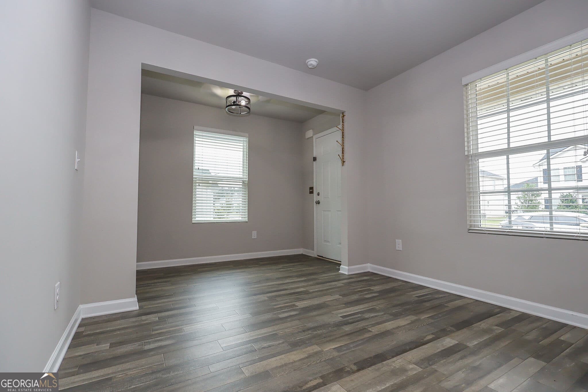 4 bedroom, 2.5 bathroom, 2,376 sq ft single family residence for sale at 126 Martin Mill Trail, Warner Robins, GA 31093 — photo 4