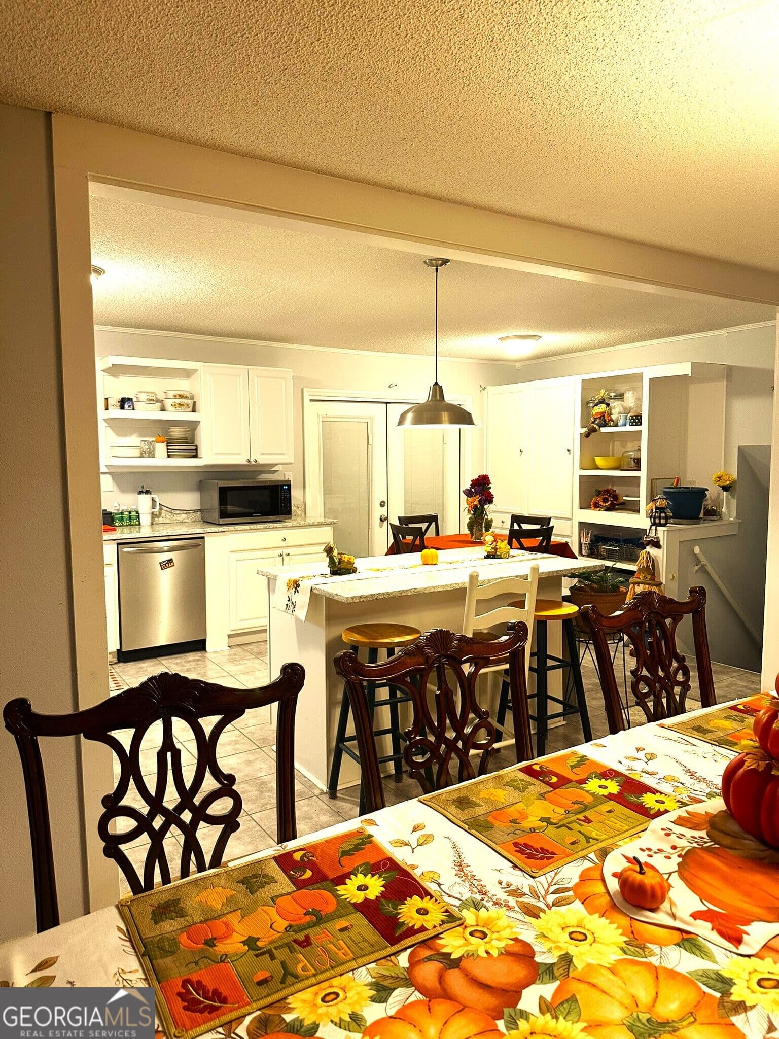 4 bedroom, 2 bathroom, 2,200 sq ft single family residence for sale at 57 Elm Drive, Toccoa, GA 30577 — photo 9
