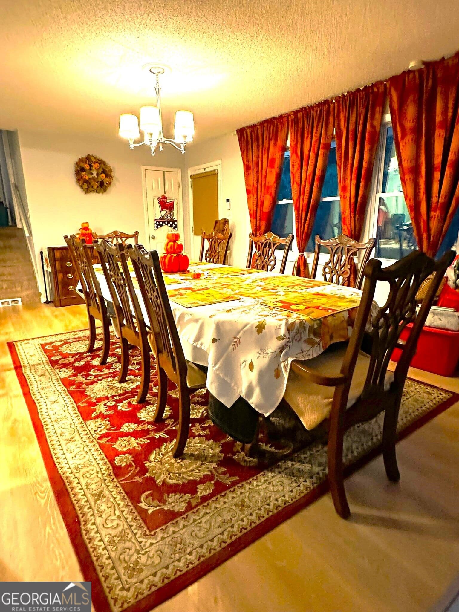 4 bedroom, 2 bathroom, 2,200 sq ft single family residence for sale at 57 Elm Drive, Toccoa, GA 30577 — photo 8