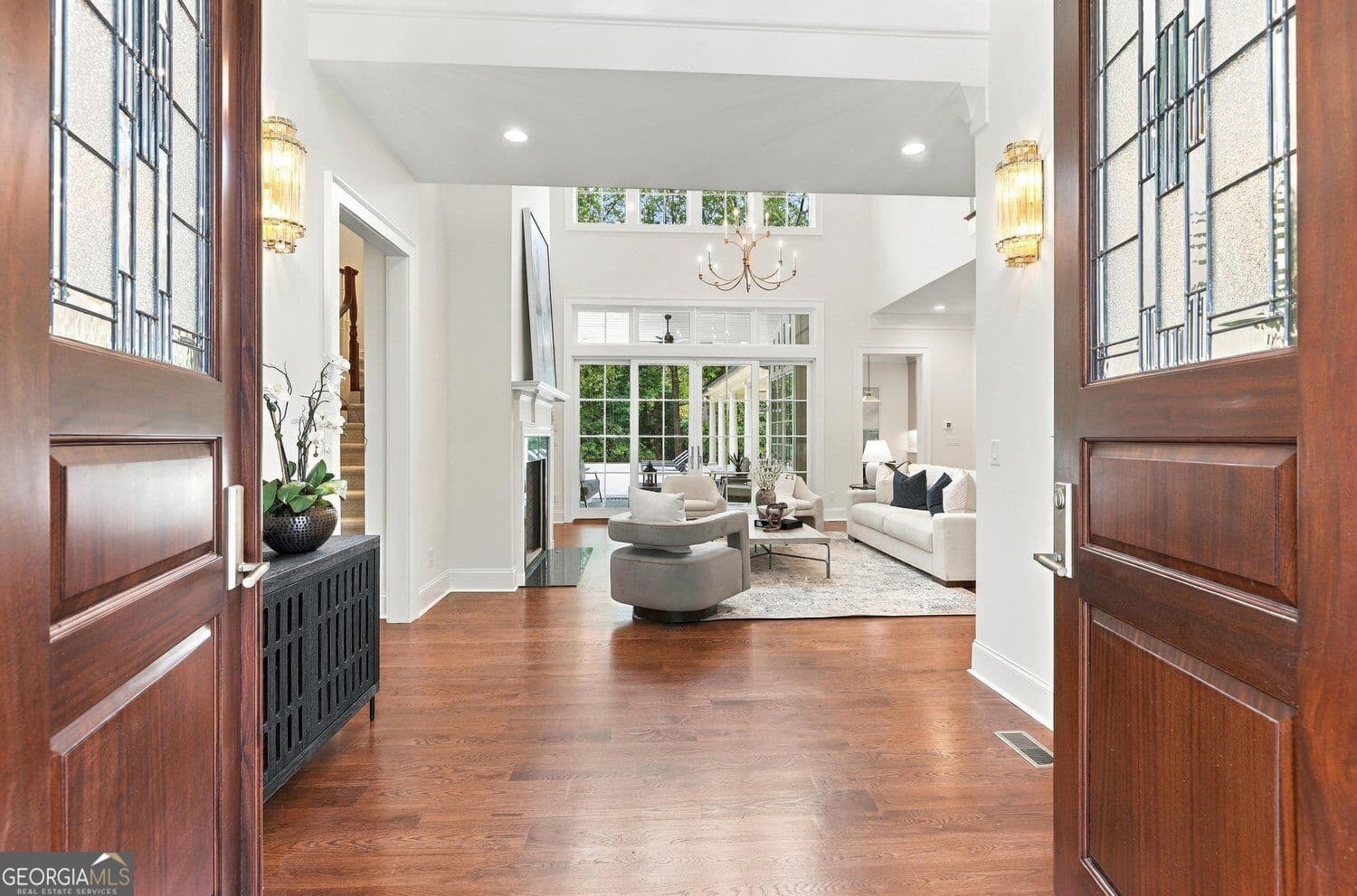 6 bedroom, 6.5 bathroom, 7,000 sq ft single family residence for sale at 5310 Northland Drive, Sandy Springs, GA 30342 — photo 4