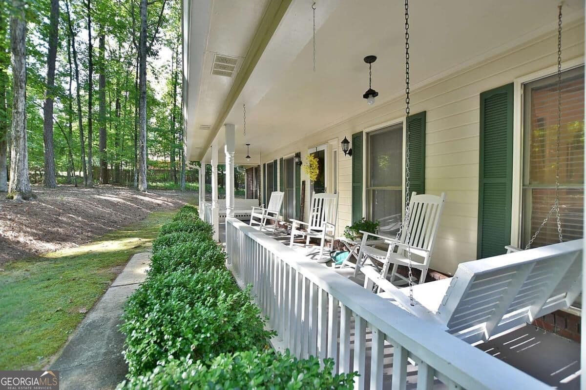 3 bedroom, 3 bathroom, 2,703 sq ft single family residence for sale at 1439 Plantation Creek, Fortson, GA 31808 — photo 2