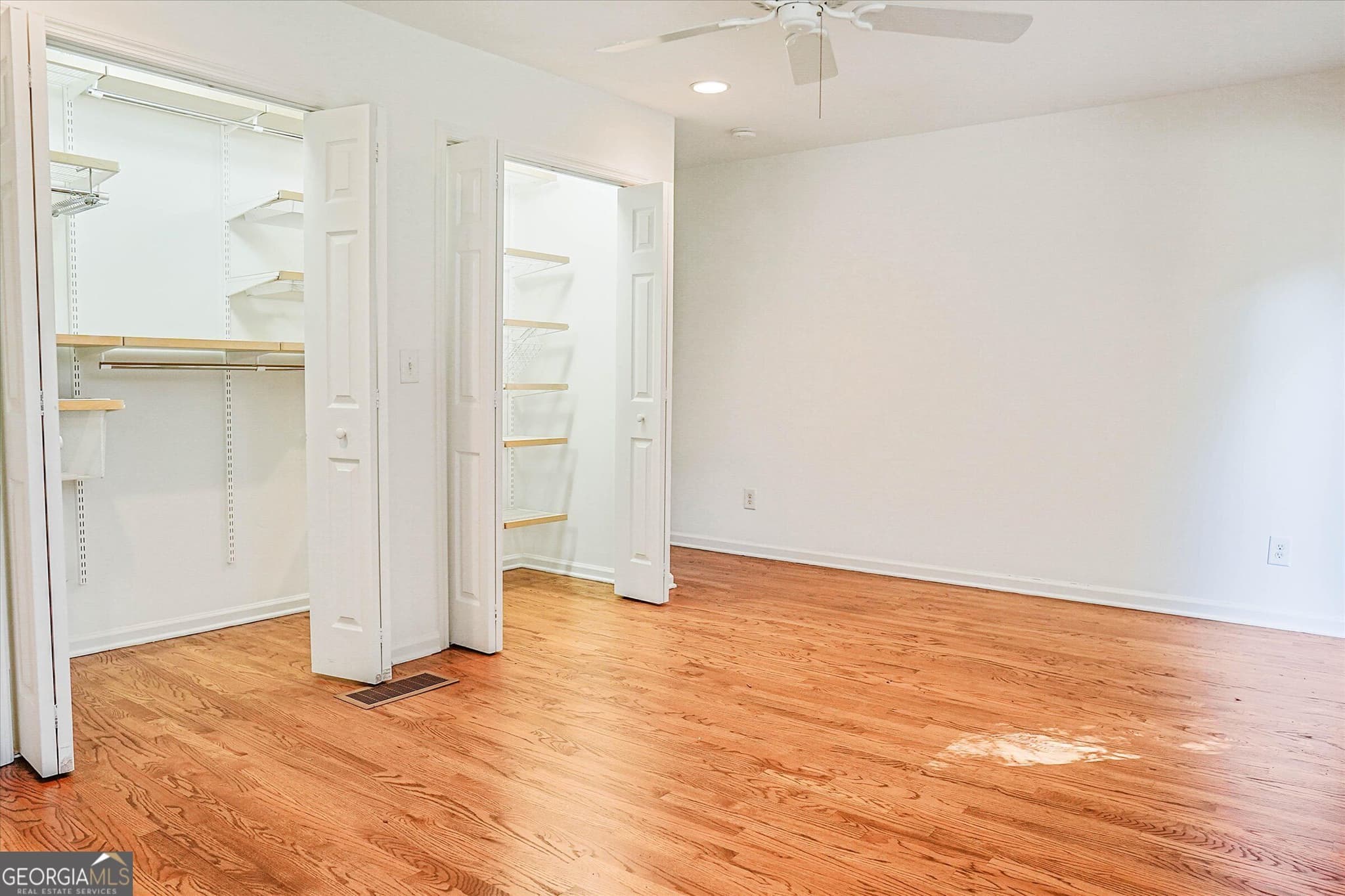 3 bedroom, 2 bathroom, 1,054 sq ft single family residence for sale at 1464 Hawthorne Avenue, Atlanta, GA 30309 — photo 7