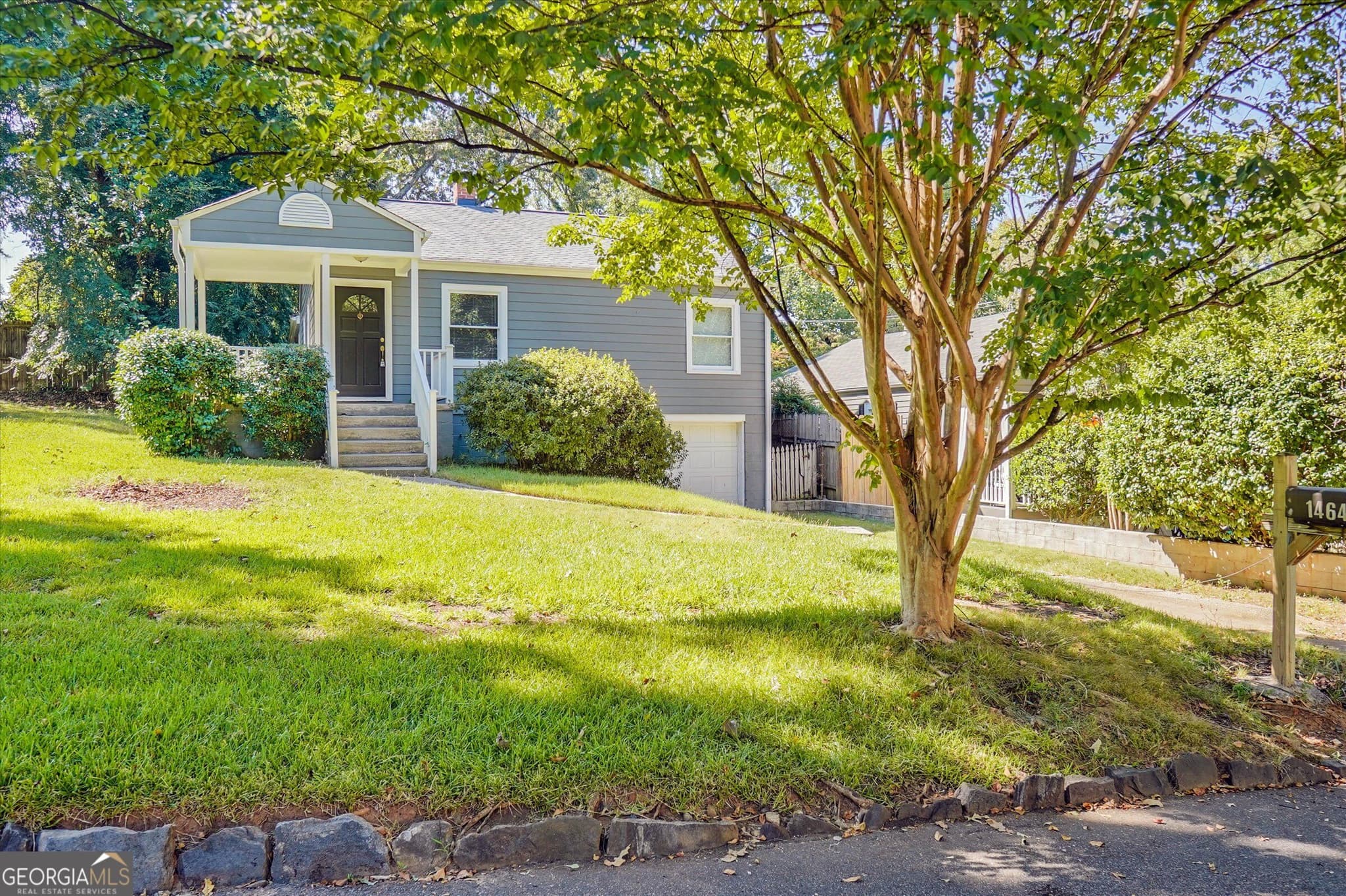 3 bedroom, 2 bathroom, 1,054 sq ft single family residence for sale at 1464 Hawthorne Avenue, Atlanta, GA 30309 — photo 1 of 20