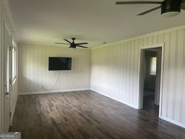 4 bedroom, 2 bathroom, 1,868 sq ft single family residence for sale at 156 Highland Park Circle, Brunswick, GA 31523 — photo 2