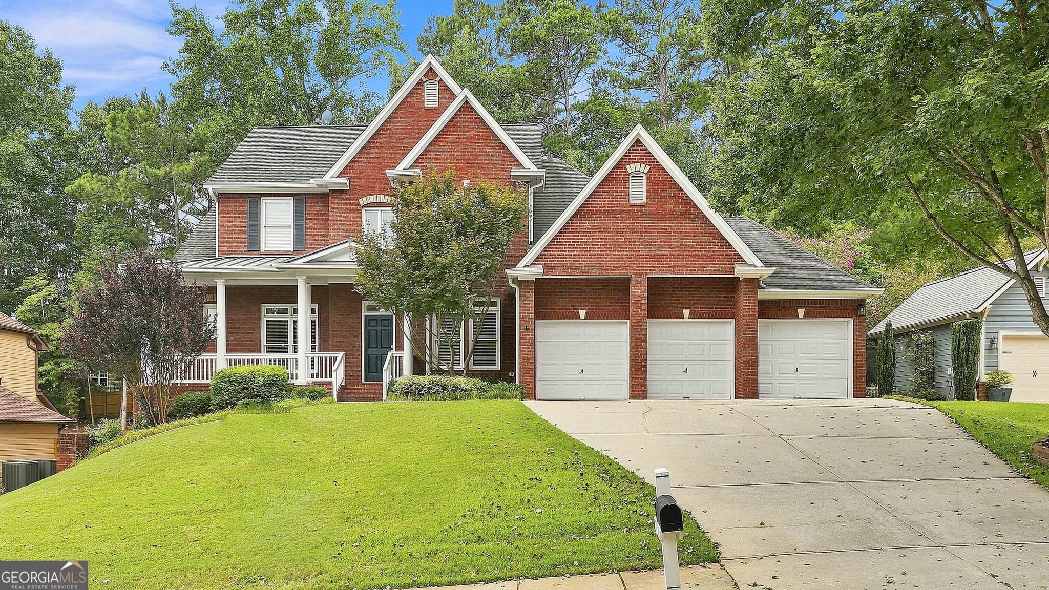 4 bedroom, 3.5 bathroom, 3,044 sq ft single family residence for sale at 247 Highwoods Parkway, Newnan, GA 30265 — photo 1 of 93