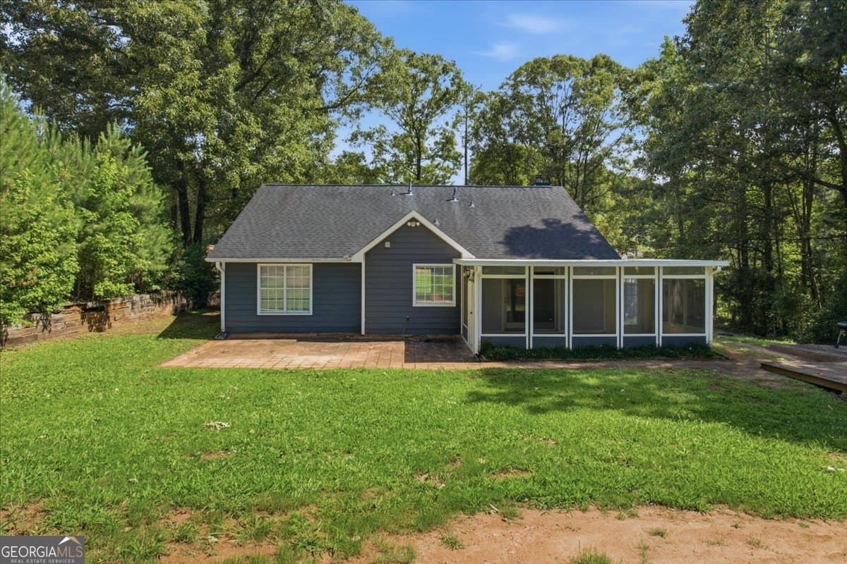 3 bedroom, 2 bathroom, 1,465 sq ft single family residence for sale at 75 Saratoga Way, Covington, GA 30016 — photo 7
