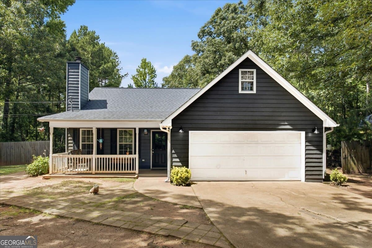 3 bedroom, 2 bathroom, 1,465 sq ft single family residence for sale at 75 Saratoga Way, Covington, GA 30016 — photo 1 of 34