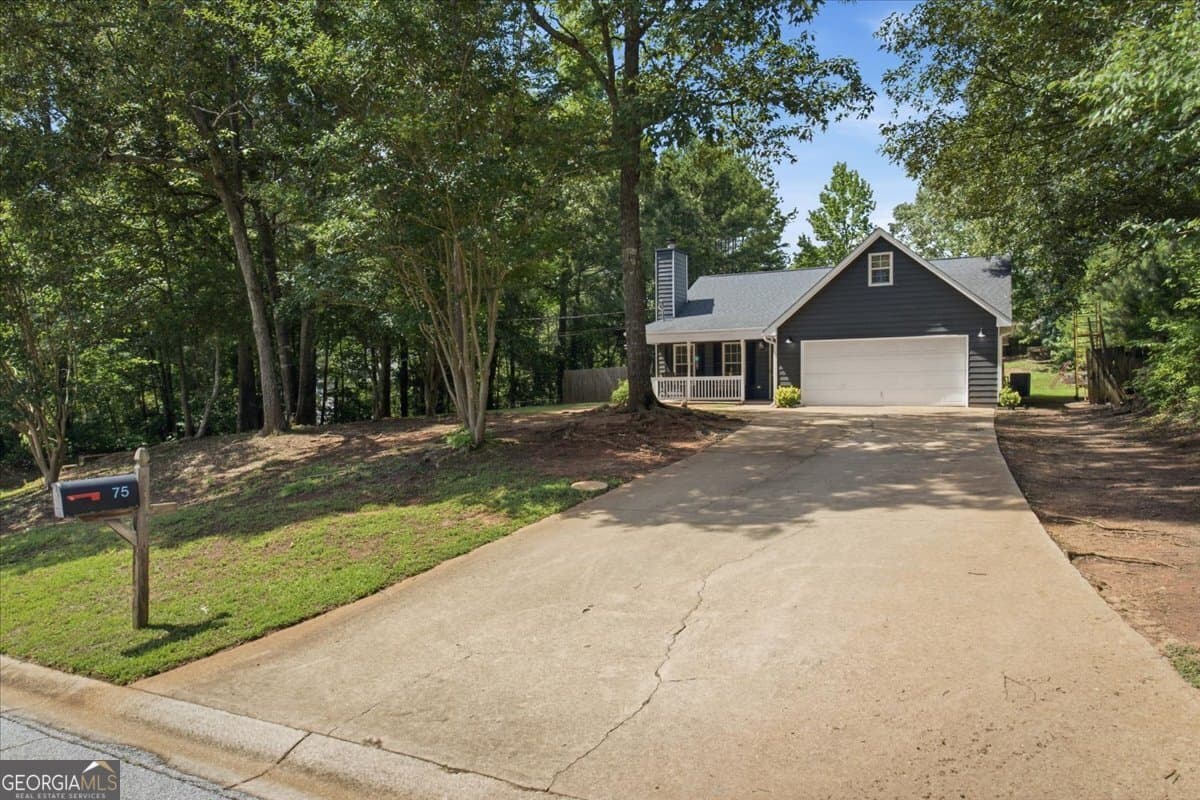 3 bedroom, 2 bathroom, 1,465 sq ft single family residence for sale at 75 Saratoga Way, Covington, GA 30016 — photo 5