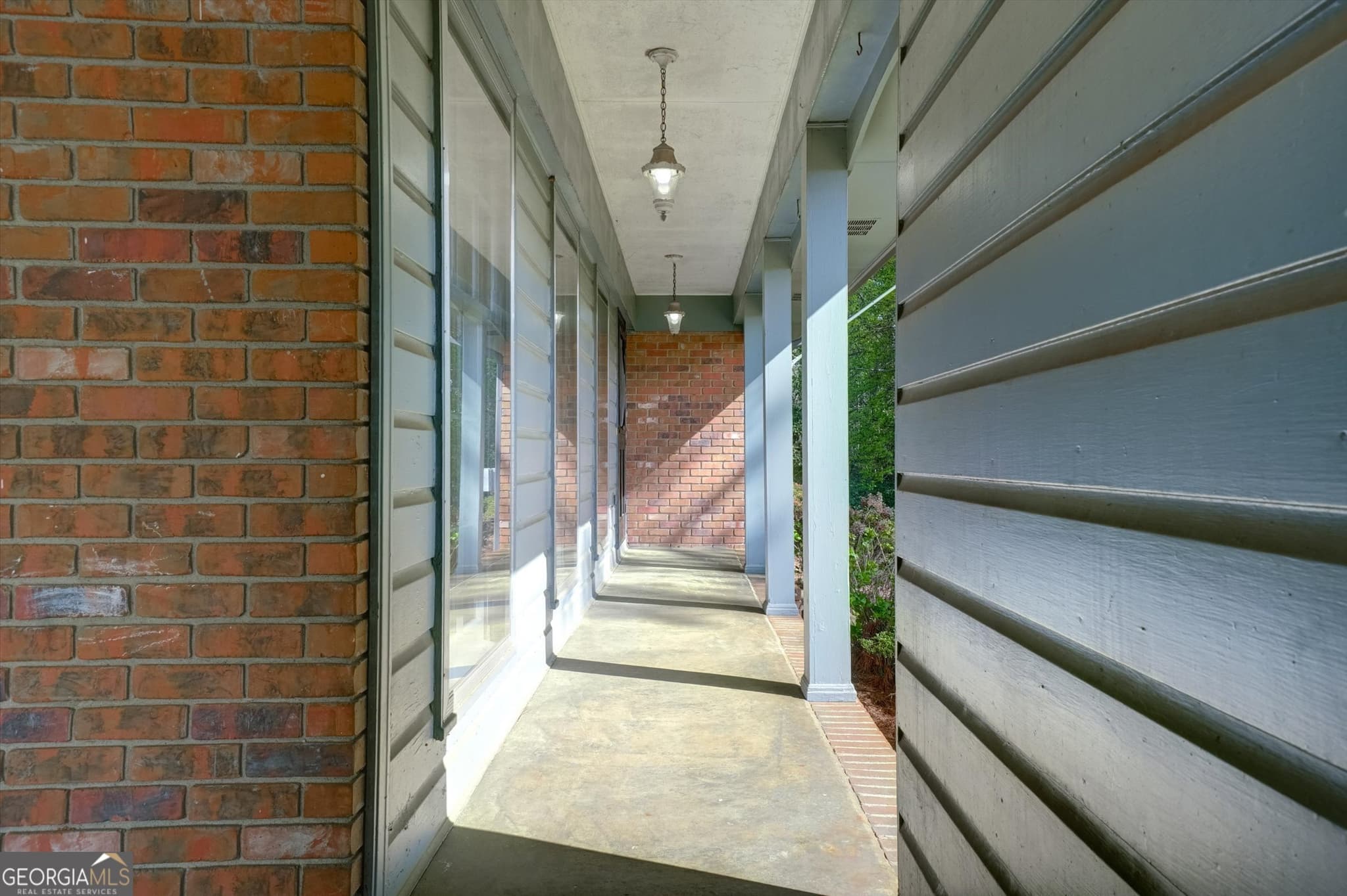 3 bedroom, 2 bathroom, 1,626 sq ft single family residence for sale at 797 Kiowa Drive, Marietta, GA 30060 — photo 5