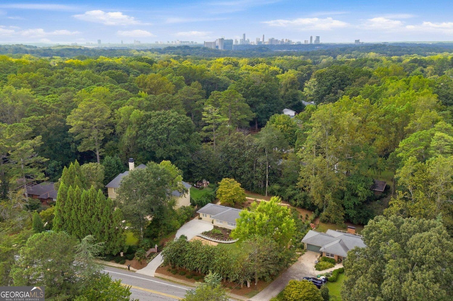 3 bedroom, 2 bathroom, 2,112 sq ft single family residence for sale at 2552 Lavista Road, Decatur, GA 30033 — photo 10