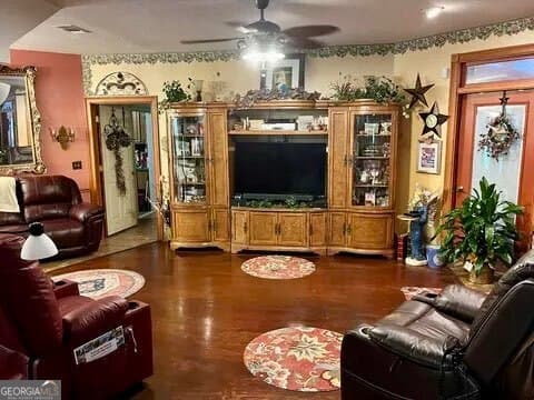 3 bedroom, 2.5 bathroom, 3,361 sq ft single family residence for sale at 2056 Old Normantown Road, Vidalia, GA 30474 — photo 4