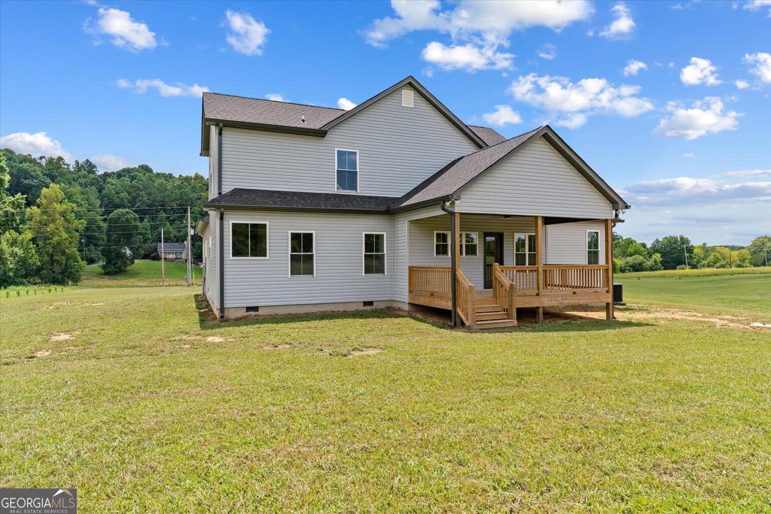 4 bedroom, 2.5 bathroom, 1,920 sq ft single family residence for sale at 1067 Tucker School Road, Cohutta, GA 30710 — photo 2