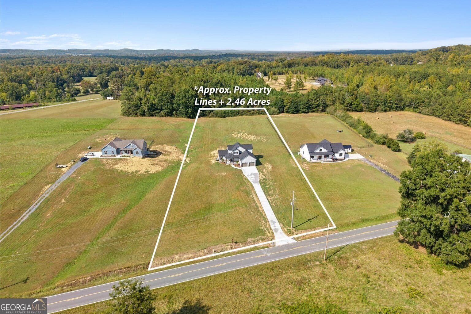 4 bedroom, 2.5 bathroom, 1,920 sq ft single family residence for sale at 1067 Tucker School Road, Cohutta, GA 30710 — photo 4